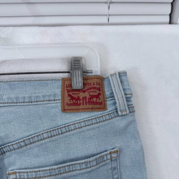 Levis Jeans Womens 32x33 Blue Light Wash Ribcage Boot Stretch High Rise - Picture 14 of 16